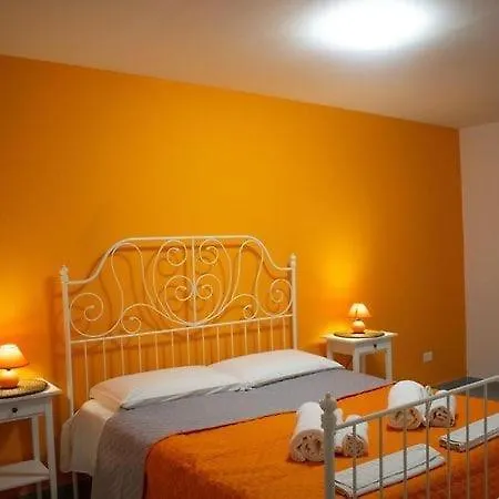 Holiday home Domus Lord Byron Formia